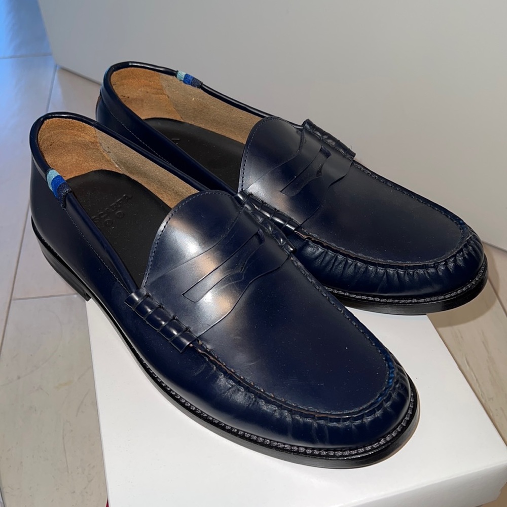 Never worn Blu Scarpa men’s loafers size 12